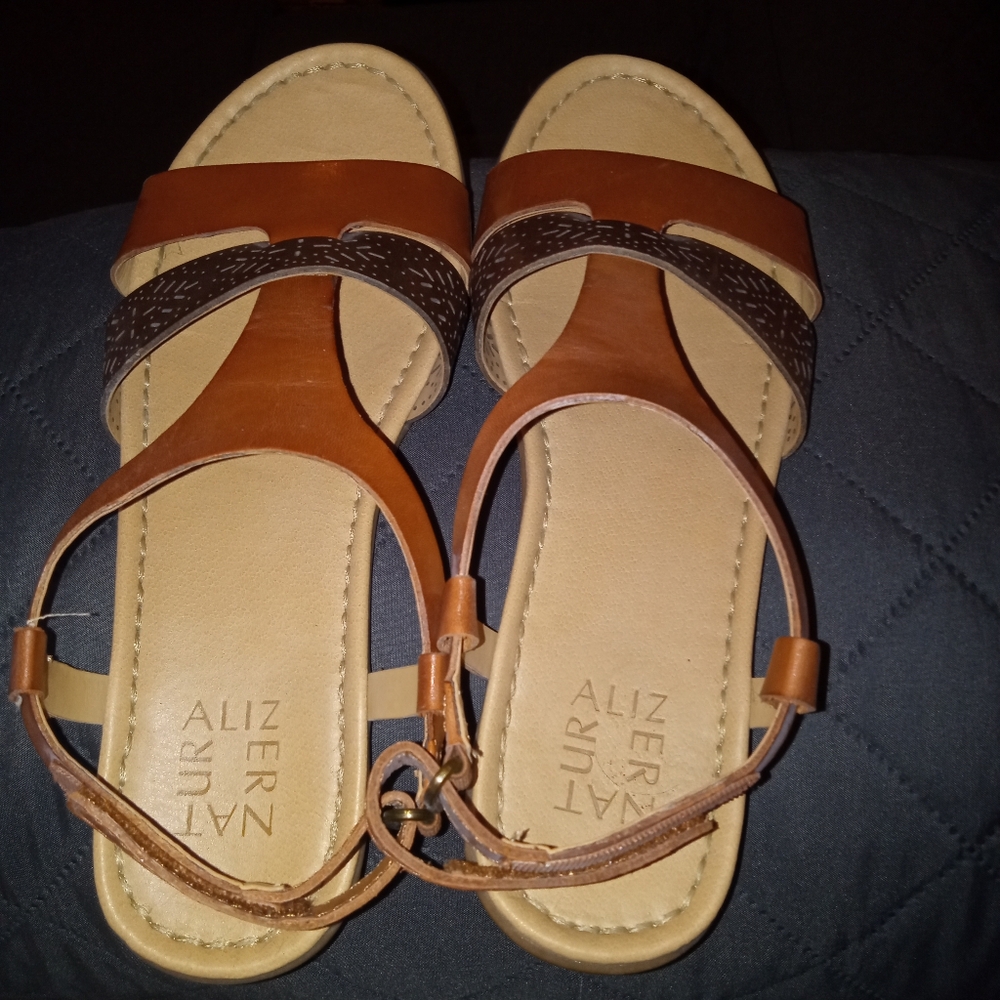 Size 8 Naturalizers